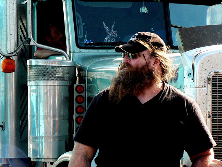 JJ Transport Services employee